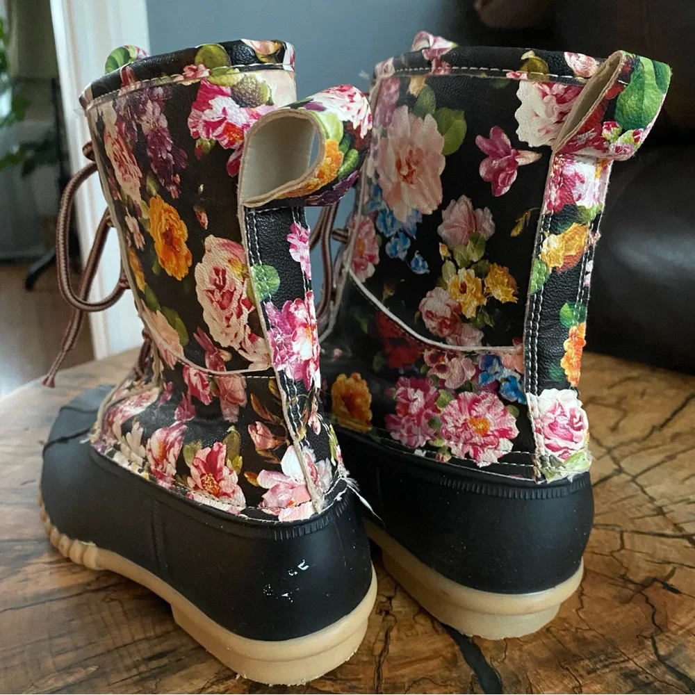 Girls Floral Duck Boots
